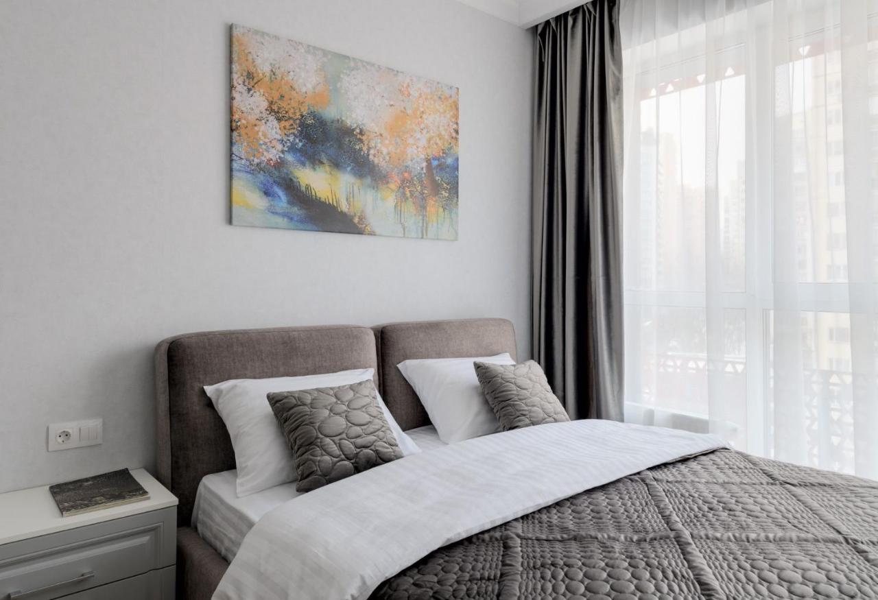 Modern New Cozy Apartment Kvartet Railway Station Kiev Exteriör bild