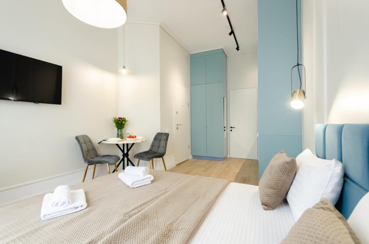 Modern New Cozy Apartment Kvartet Railway Station Kiev Exteriör bild