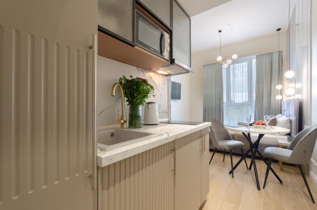 Modern New Cozy Apartment Kvartet Railway Station Kiev Exteriör bild