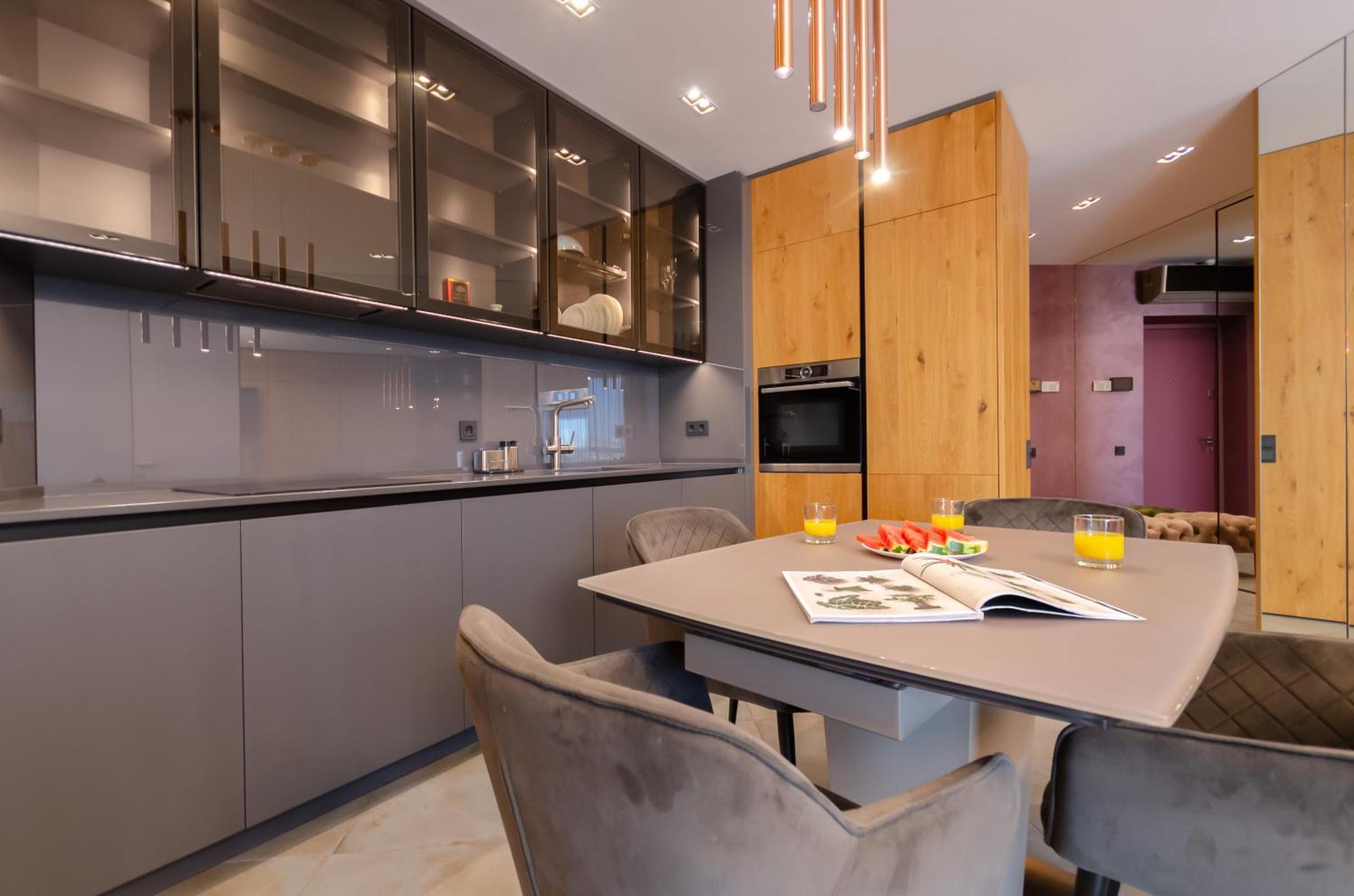 Modern New Cozy Apartment Kvartet Railway Station Kiev Exteriör bild